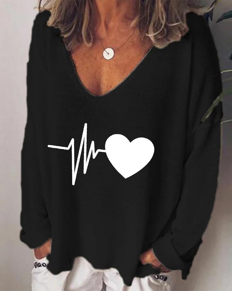 

Plus Size Heart Print V-Neck Long Sleeve Top, Black