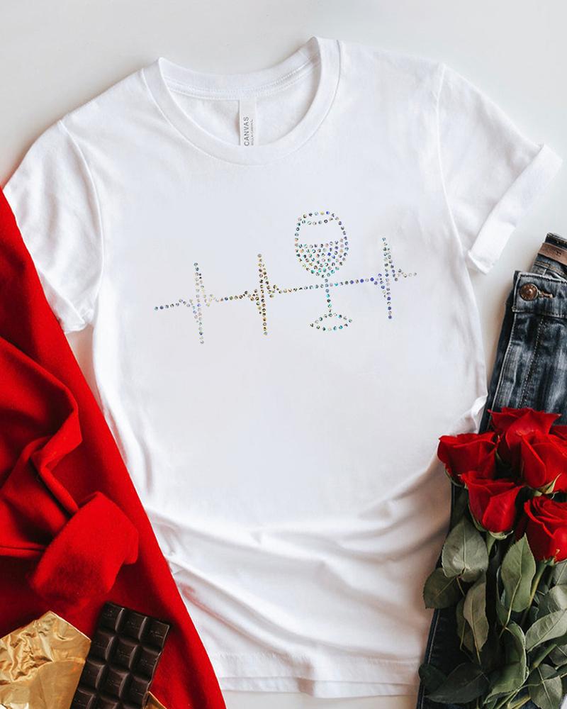 

Valentine' Day O-Neck Rhinestone Wine Glass Pattern Print T-shirt, White
