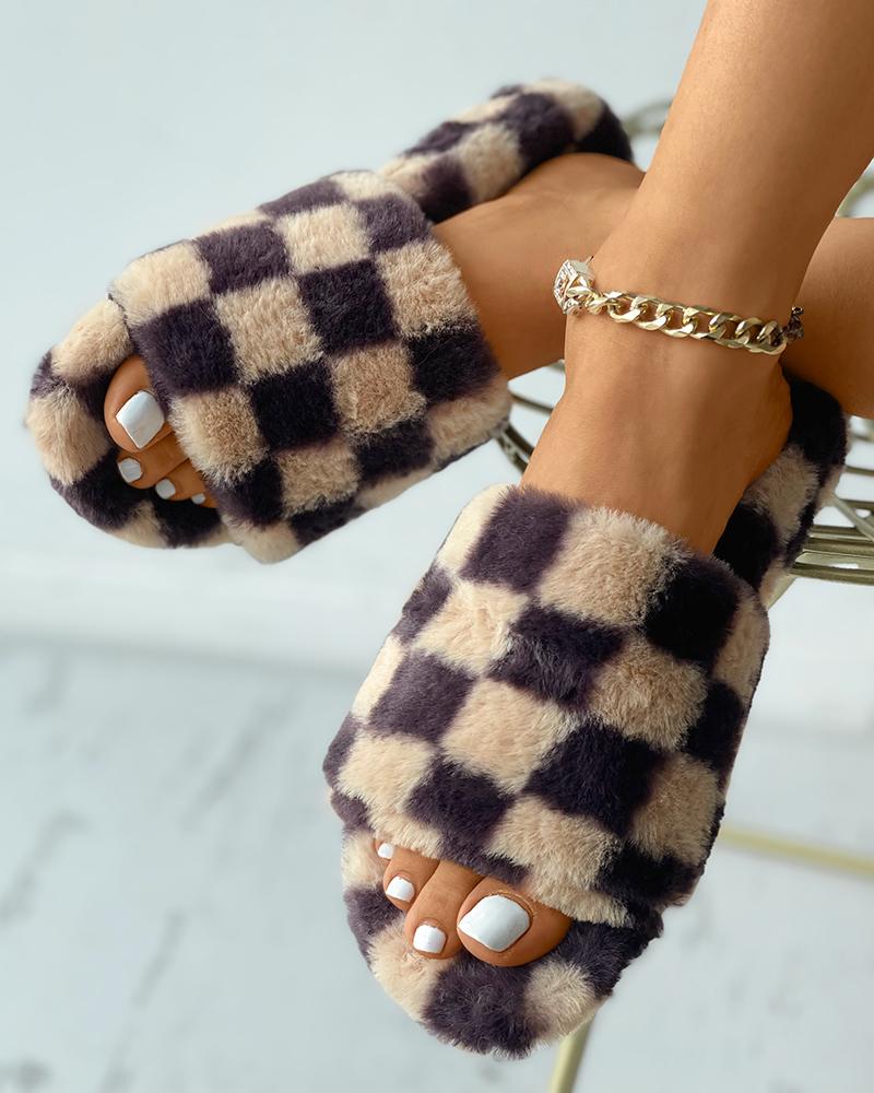 

Plaid Pattern Colorblock Casual Fluffy Slippers, Coffee