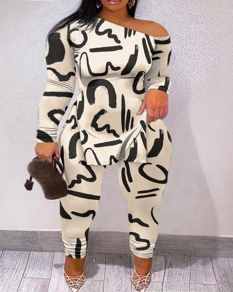 

Plus Size Abstract Print Slit Hem Top & Pants Set, Apricot