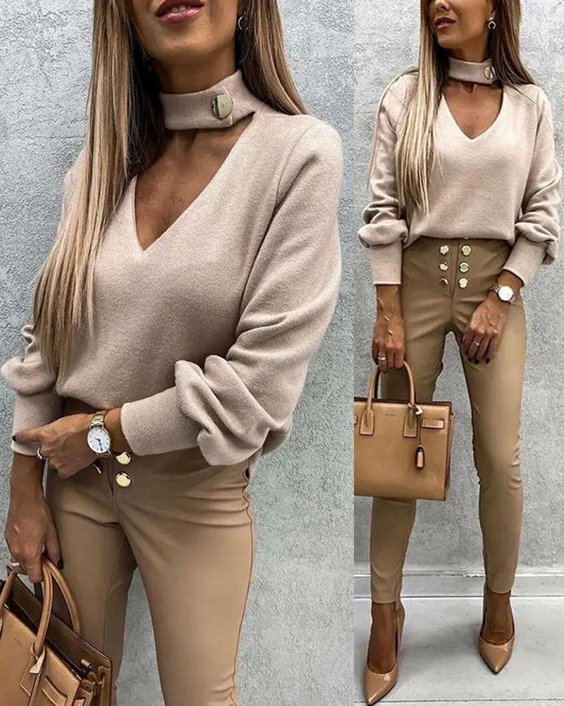 

Cutout Front Long Sleeve Button Decor Top, Khaki