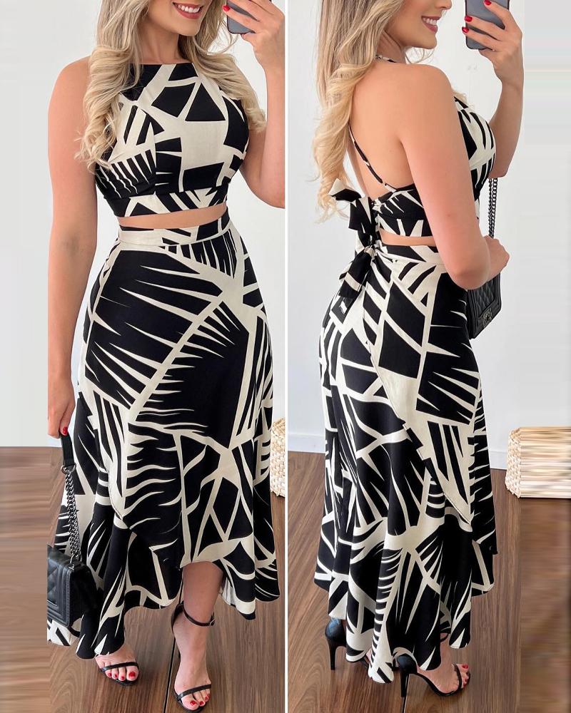 

Geometric Print Backless Crop Top & Skirt Set, Black