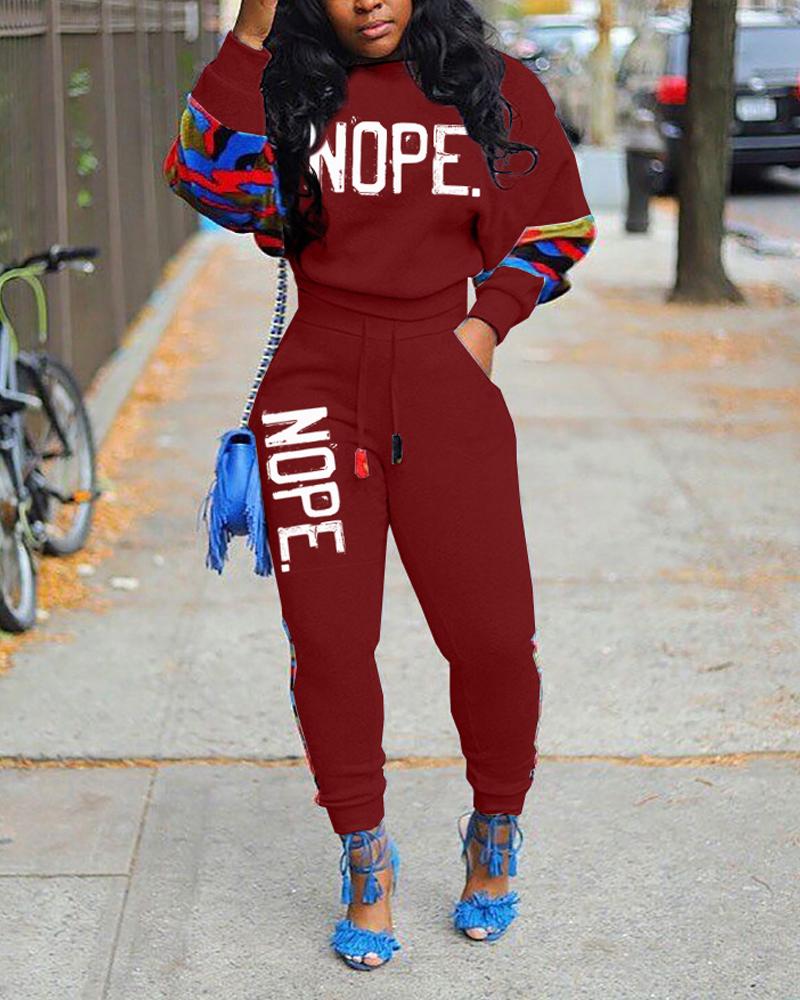 

Letter Camo Print Long Sleeve Casual Top & Pants Set, Wine red