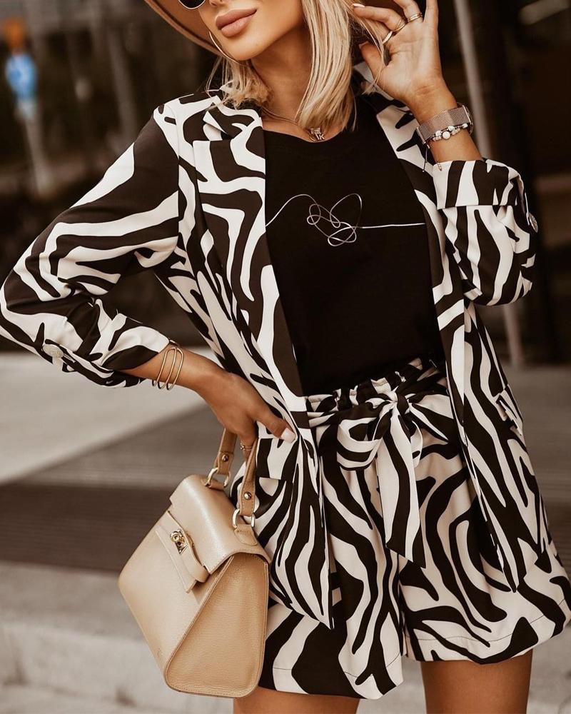 

Zebra Stripe Print Long Sleeve Blazer & Shorts Set, Black