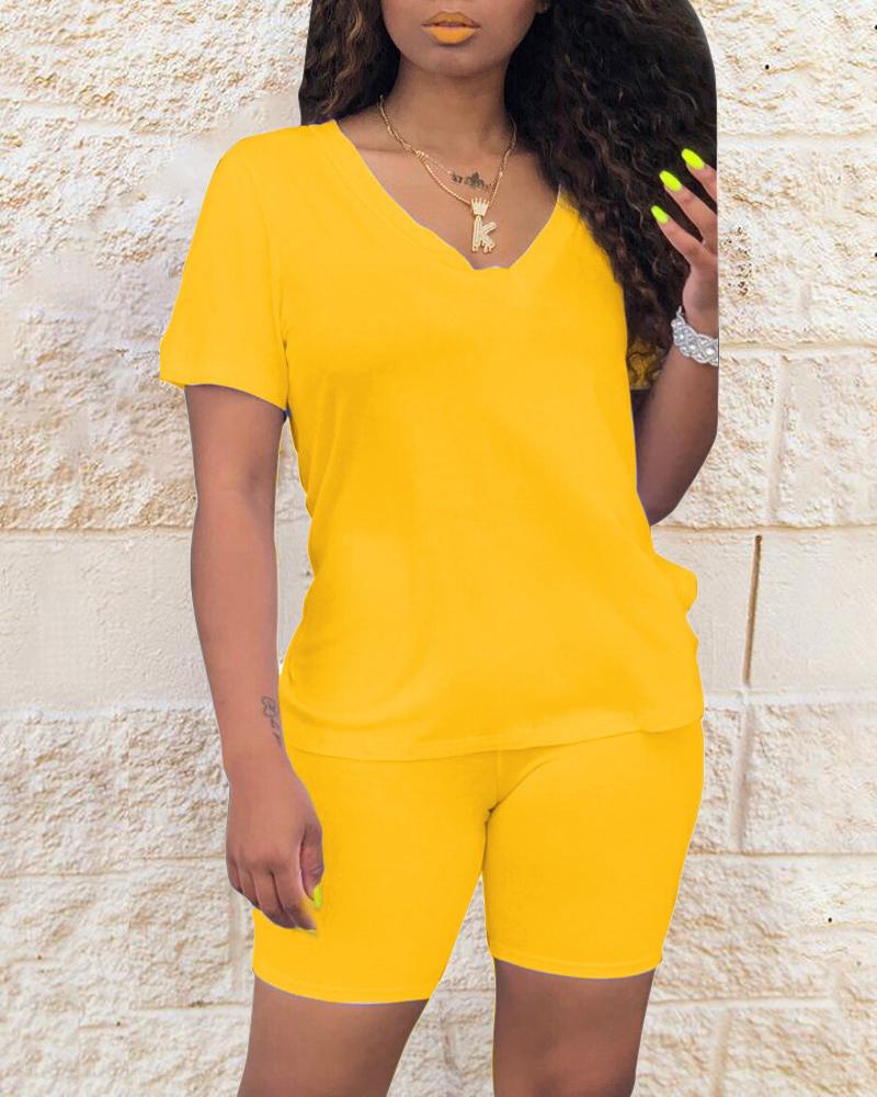 

Plain V-Neck Casual Top & Shorts Lounge Set, Yellow