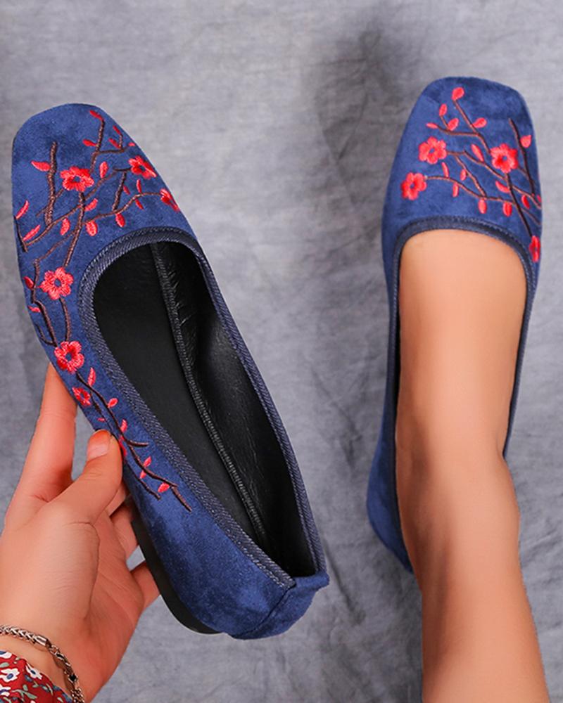 

Square Toe National Style Floral Embroidery Slip-on, Blue