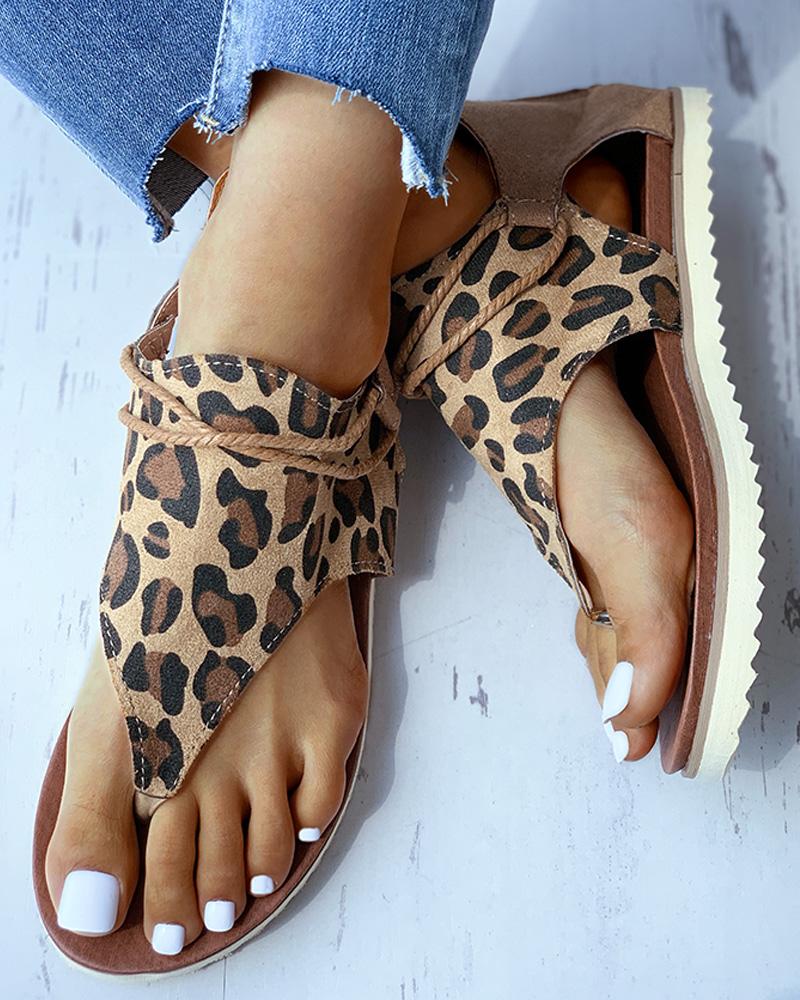 

Cut Out Flat Sandals, Leopard