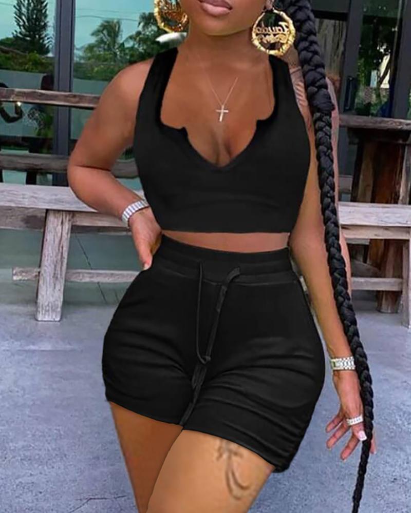 

Plain Thick Strap V Cut Top & Ruched Shorts Set, Black