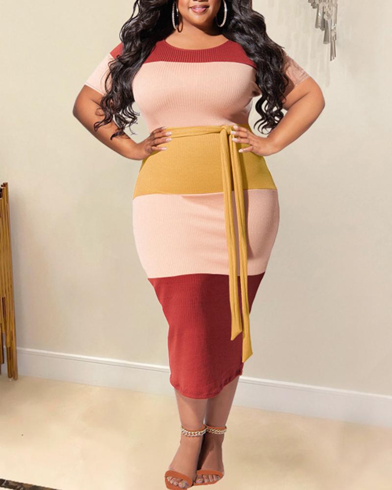 

Plus Size Colorblock Short Sleeve Bodycon Dress, Red