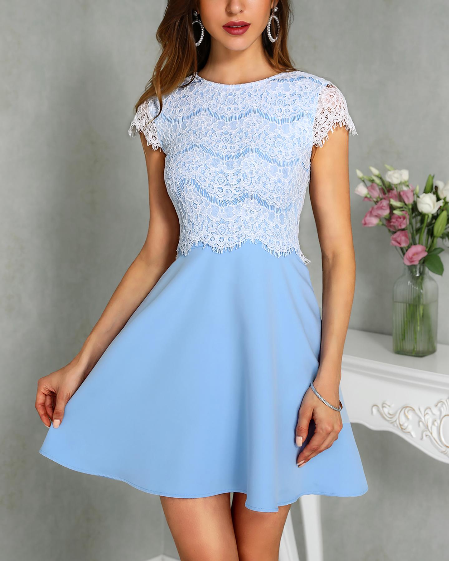 

Eyelash Lace Bodice Pleated Dress, Sky blue