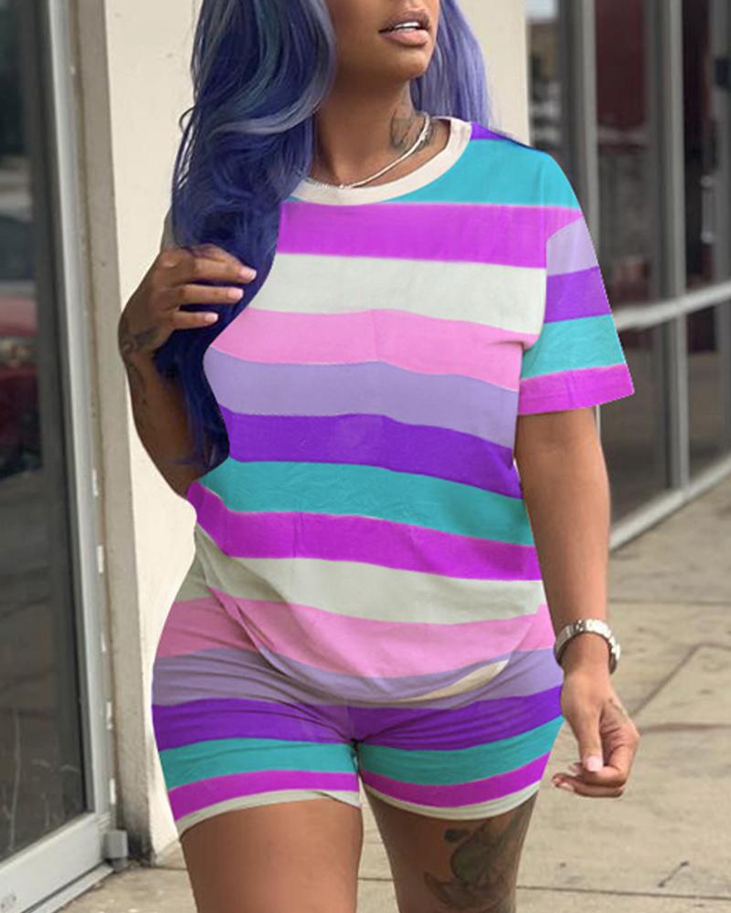 

Plus Size Colorblock Striped Print Casual Top & Shorts Set, Purple