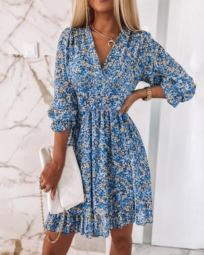 

Pink Ditsy Floral Print Lantern Sleeve Ruffles Shirred Dress, Blue