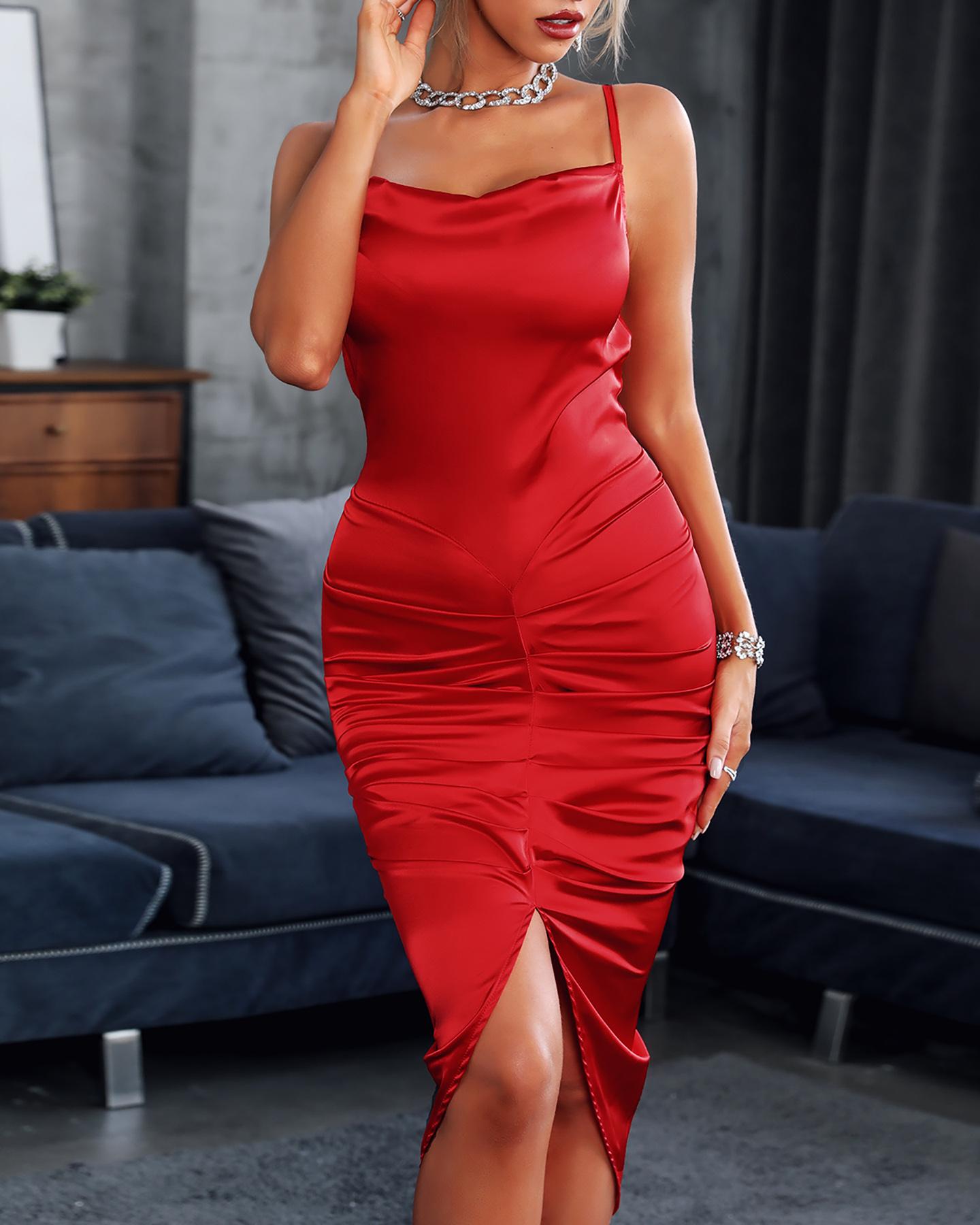 

Plain Spaghetti Strap Slit Ruched Maxi Dress, Wine red