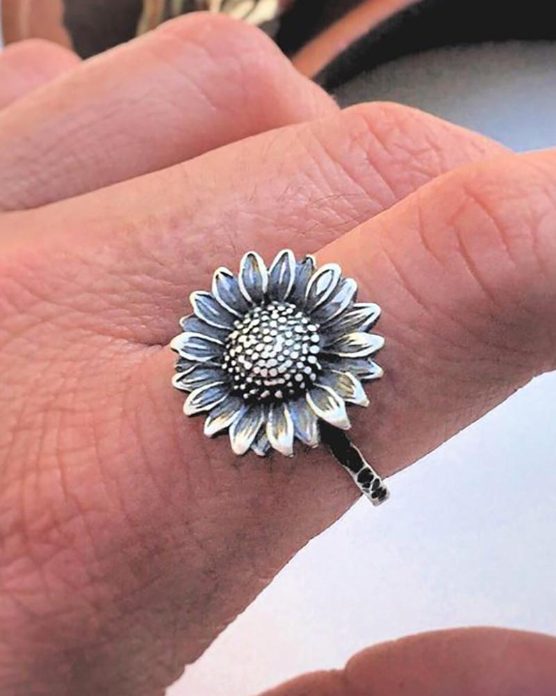 

Sunflower Shaped Ring, Silver