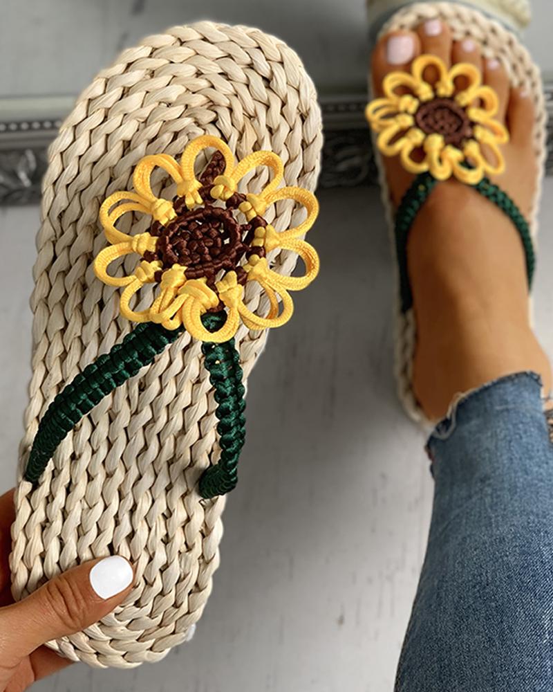 

Sunflower Design Toe Post Flat Slipper, Green