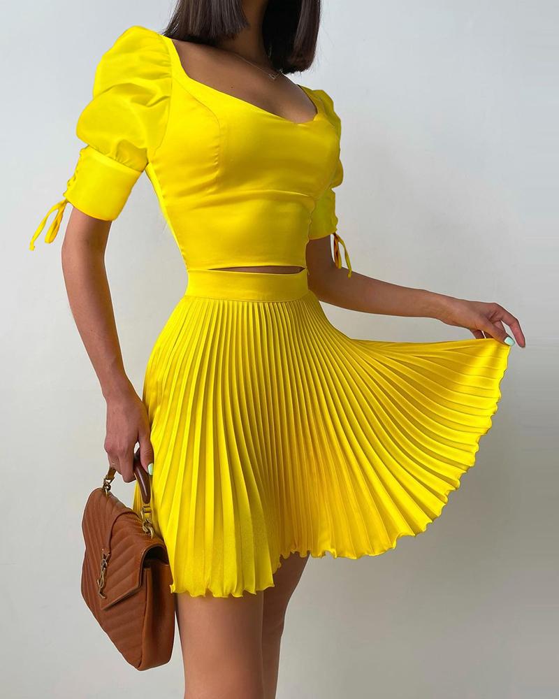 

Puff Sleeve Top & Frill Hem Pleated Skirt Set, Yellow