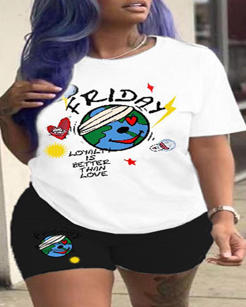 

Plus Size Friday Loyalty Is Better Than Love Graphic Print Casual Top & Shorts Set, Black