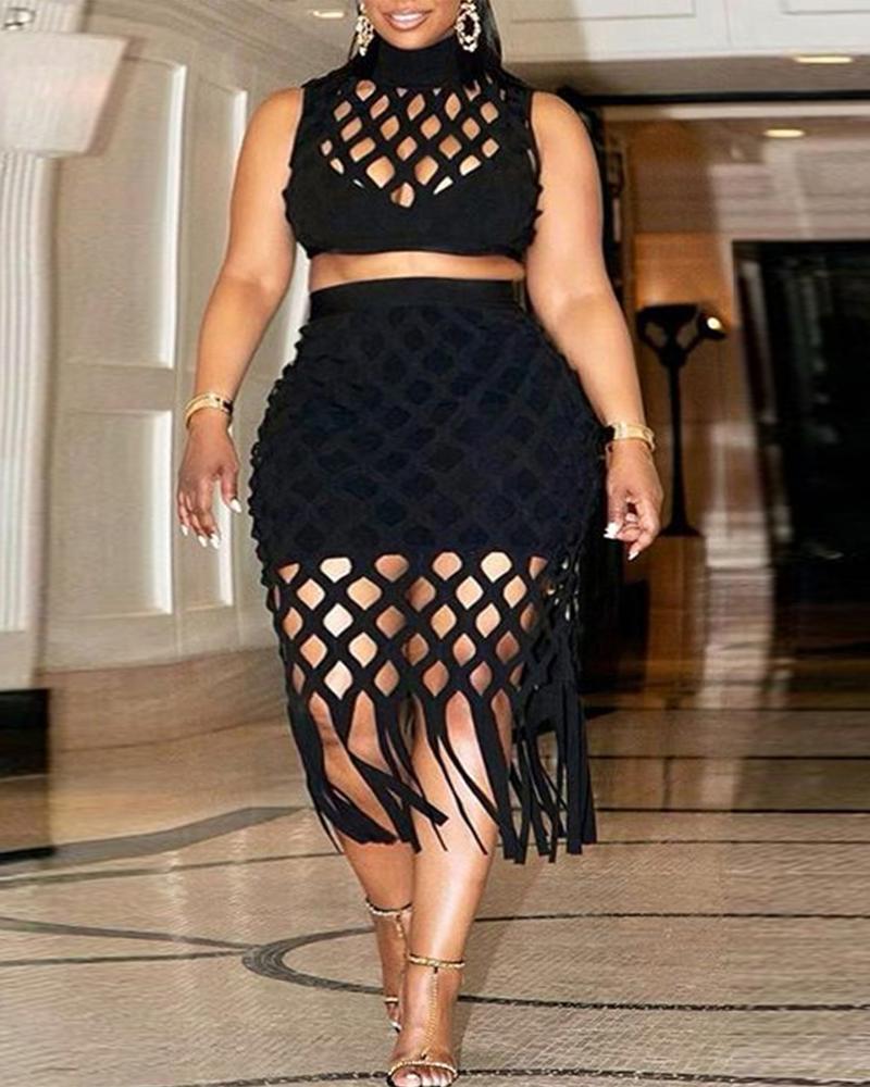 

Plus Size Hollow Out Crop Top & Tassel Trim Skirt Set, Black