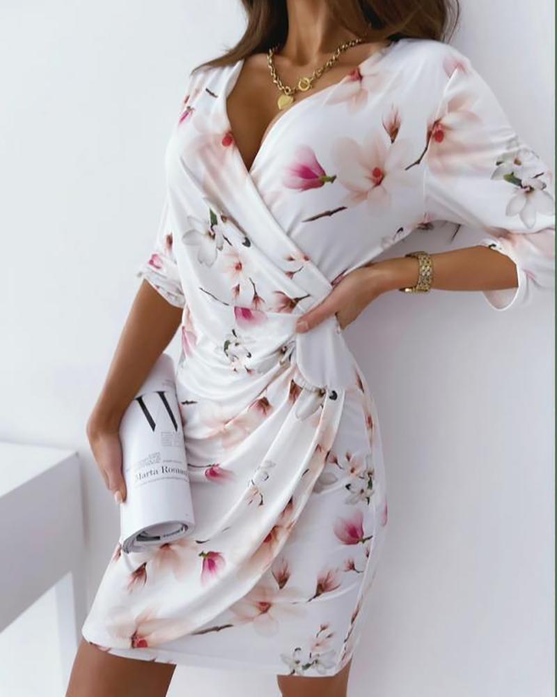 

Floral Print Skinny Waist Three Quarter Length Sleeve Mini Dress, White