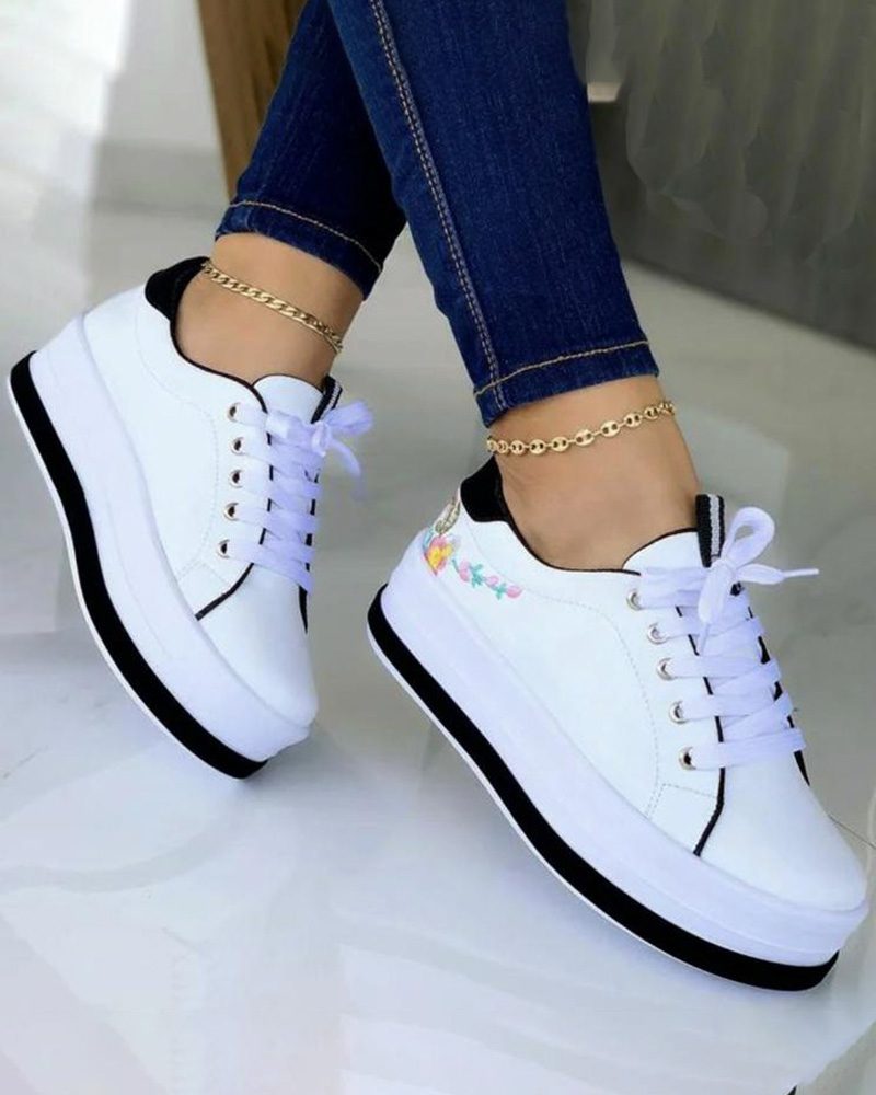 

Floral Pattern Lace-up Eyelet Sneakers, White&black