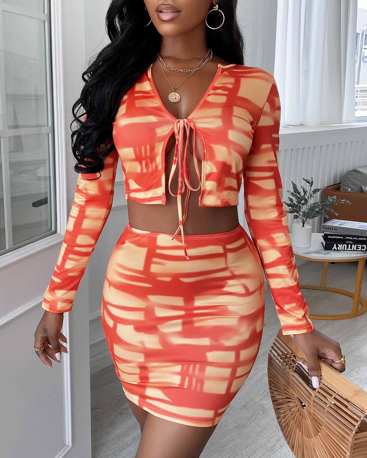 

Tie Dye Print Long Sleeve Cropped Top With Skirt Skirt Sets, Orange