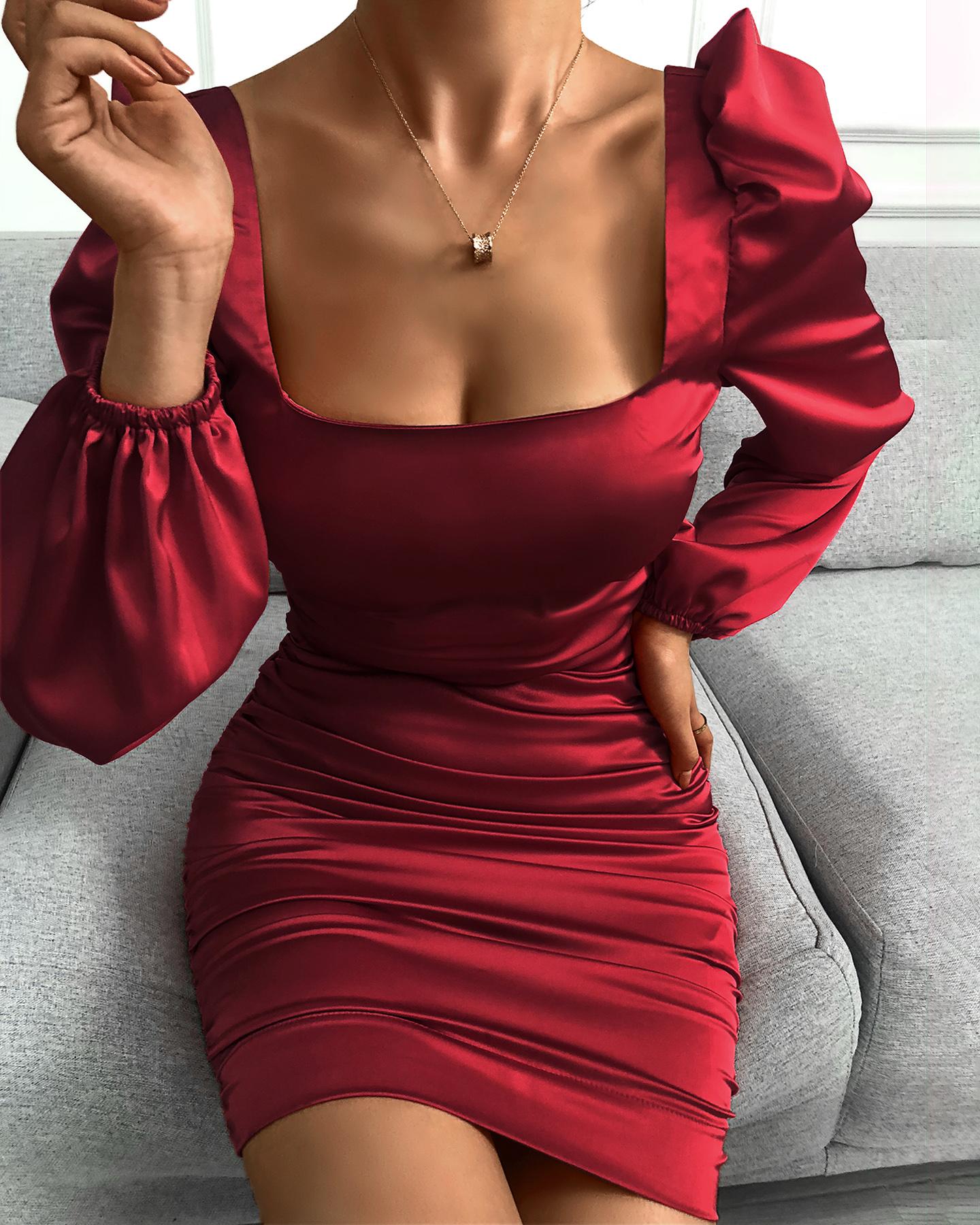 

Puffed Sleeve Ruched Backless Bodycon Dress, Red