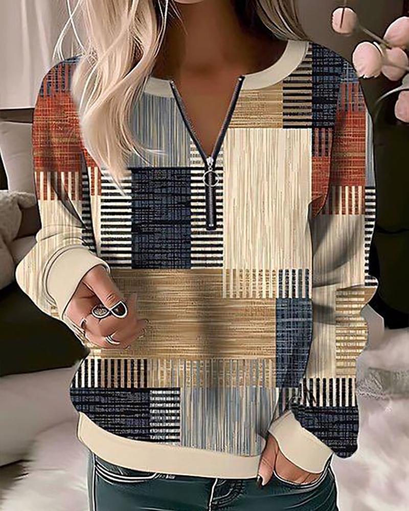 

Geometric Print Colorblock Zipper Design Top, Khaki