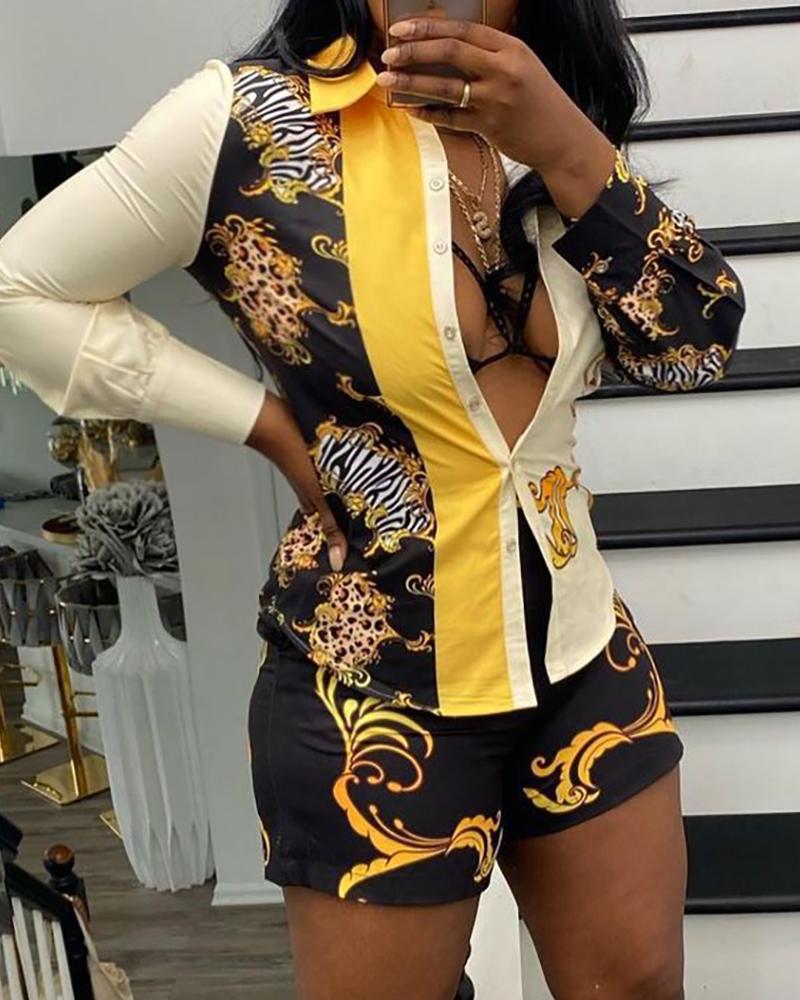 

Buttoned Baroque Print Shirt & Shorts Set, Black