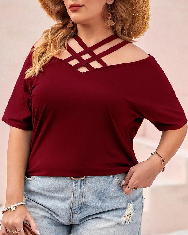 

Plus Size Cold Shoulder Cutout Short Sleeve T-shirt, Wine red