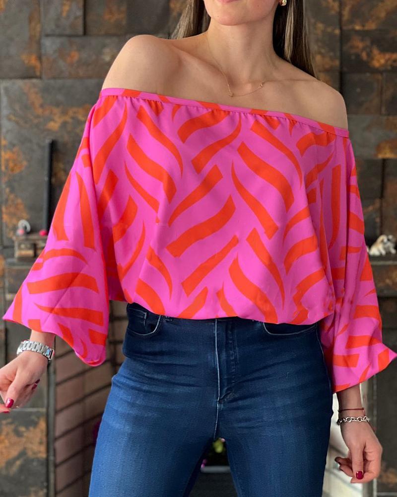 

Abstract Print Off Shoulder Top, Hot pink