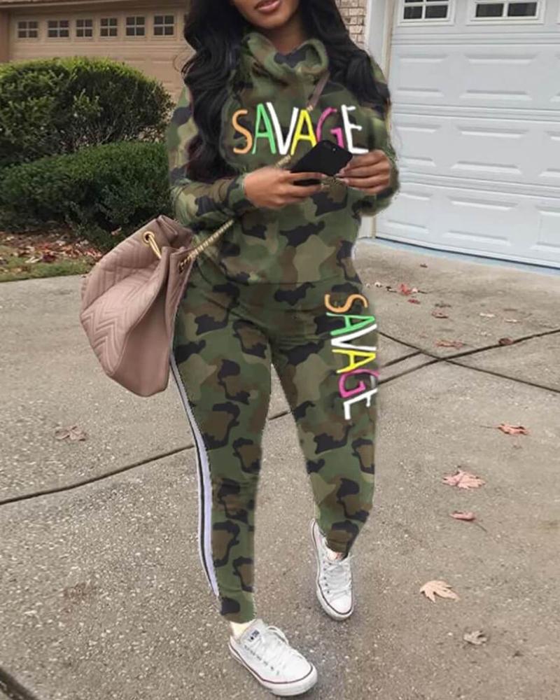

Camouflage Letter Print Top & Pants Set, Army green