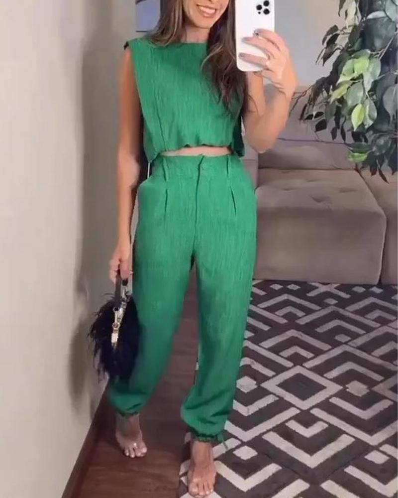 

Sleeveless Tank Top & Cuffed Pants Set, Green