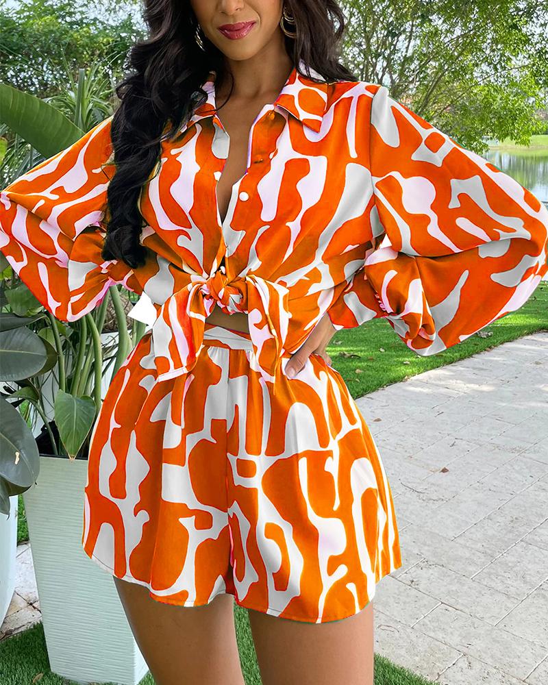 

Abstract Print Lantern Sleeve Top & Shorts Set, Orange