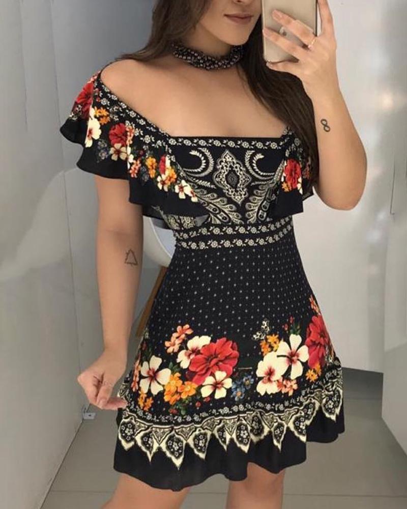 

Off Shoulder Floral Print Ruffles Dress, Black