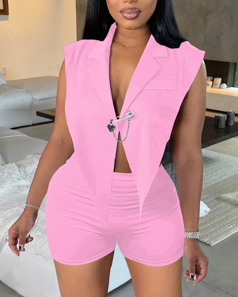 

Open Back Asymmetrical Top & Shorts Set With Brooch, Pink