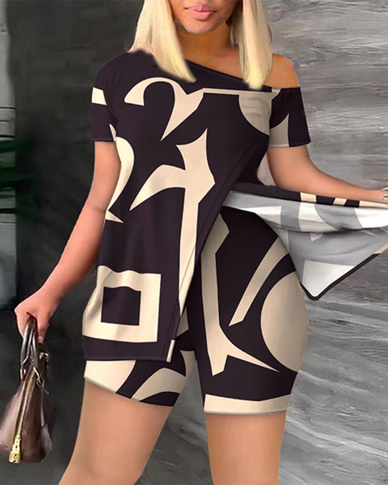 

Plus Size Geometric Print Split Hem Top & Shorts Set, Black