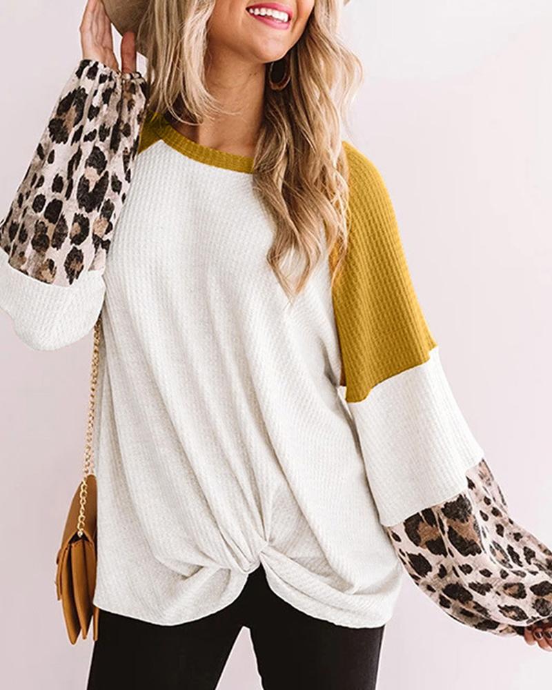 

Cheetah Print Colorblock Long Sleeve Sweatshirt, White