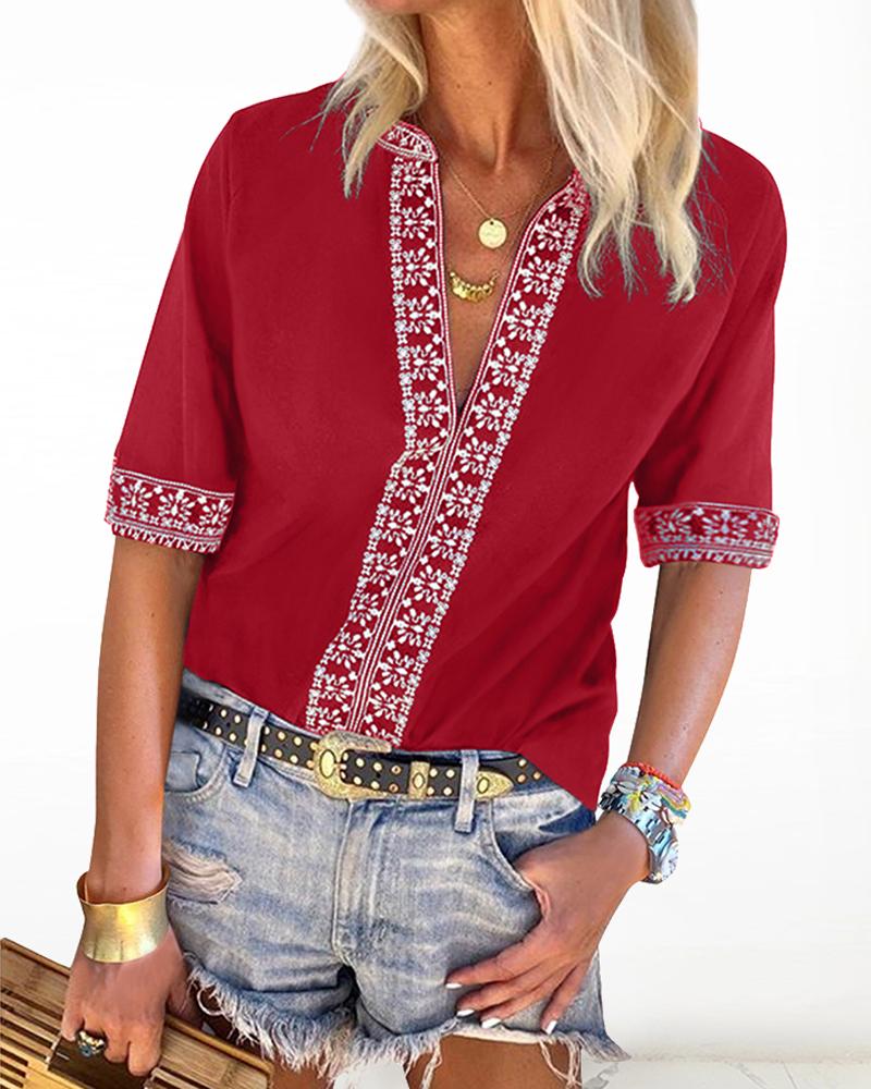 

Vintage Patterns Print Short Sleeve Loose T-shirts, Wine red