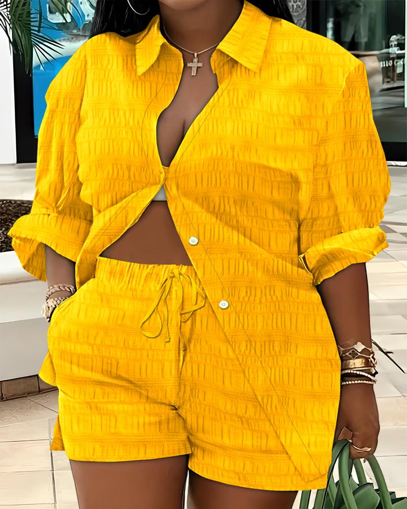 

Plus Size Buttoned Textured Shirt & Drawstring Shorts Set, Yellow