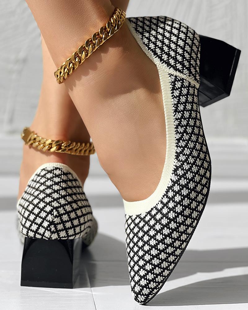 

Argyle Point Toe Chunky Pumps, Blackwhite