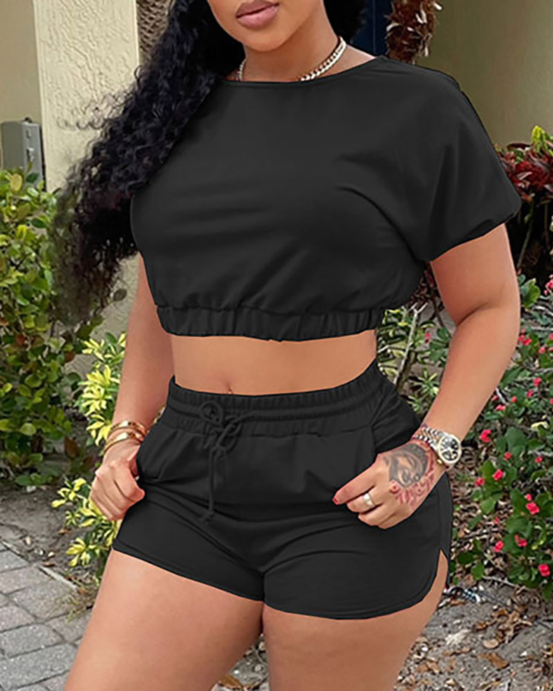 

Short Sleeve Crop Top & Drawstring Pocket Design Shorts Set, Black