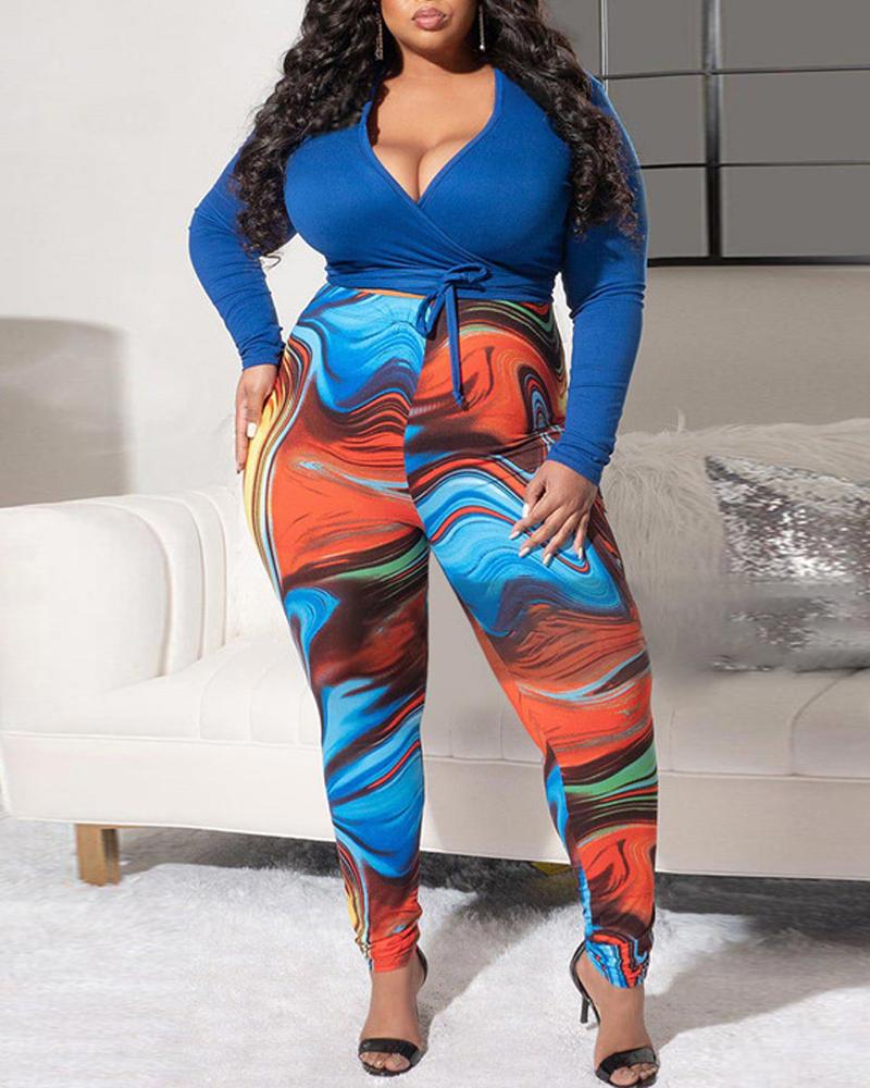 

Plus Size Crisscross Crop Top & Marble Print Pants Set, Blue