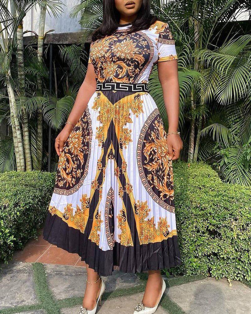 

Plus Size Baroque Print Short Sleeve Pleated Dress, Gold