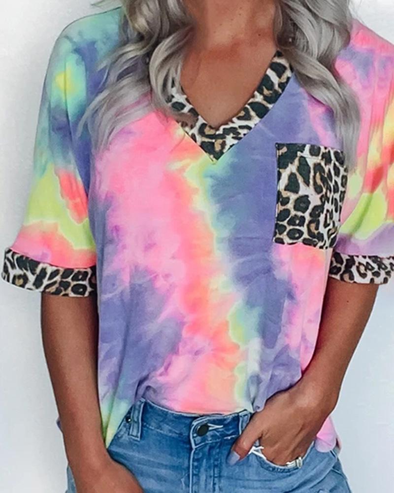 

Leopard Tie Dye Print V-neck T-shirt, Blue