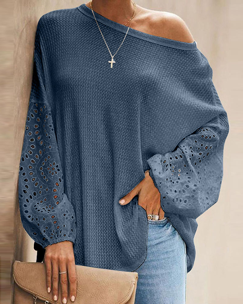 

Eyelet Embroidery Lantern Sleeve Top, Blue