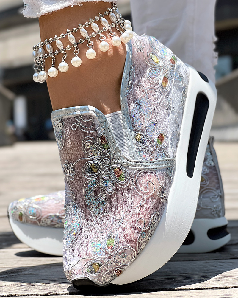

Tênis casual peep toe com tira elástica e salto inclinado, Silver