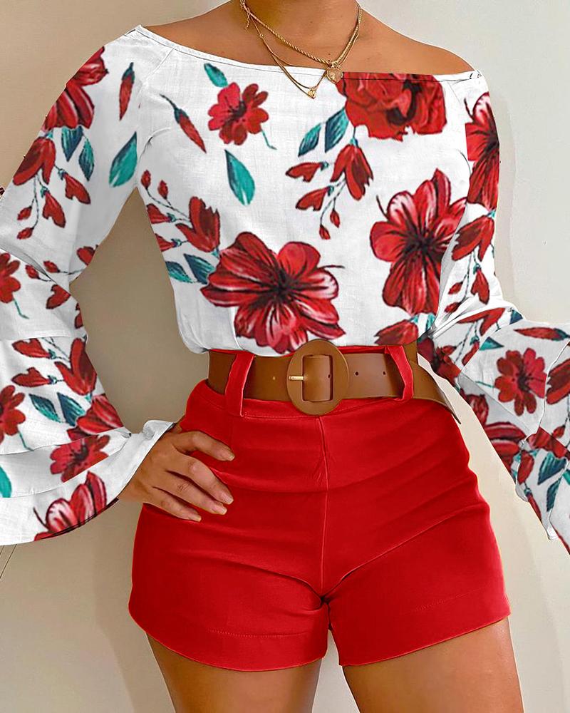 

Bell Sleeve Floral Print Top & Shorts Set, Red