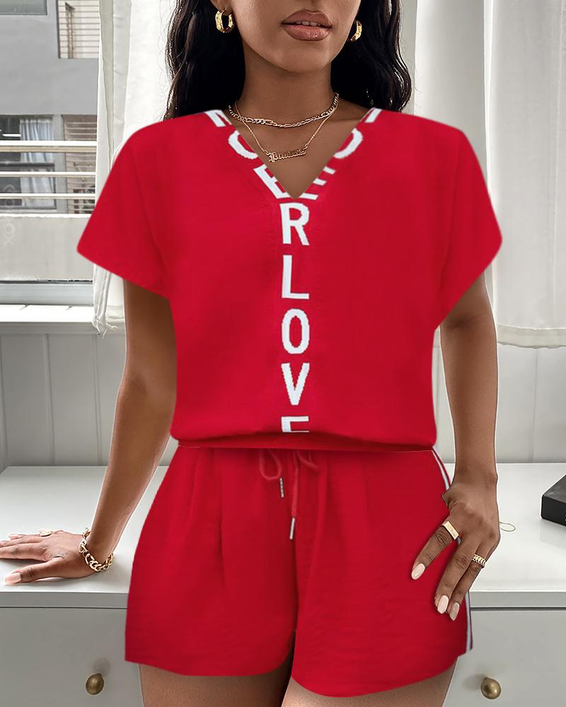 

Solid Letter Print Short Sleeve Loose T-shirts With Color Stripe Shorts Suit Sets, Red