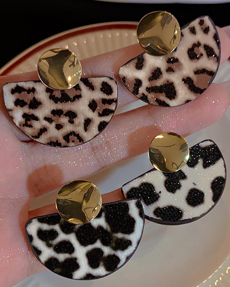 

1Pair Leopard Scallop-Shaped Vintage Earrings, Brown