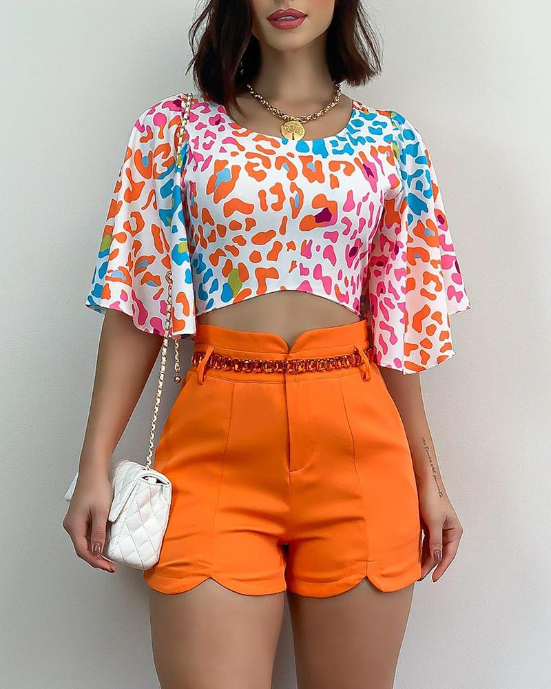 

Leopard Print Bell Sleeve Top & Shorts Set, Orange
